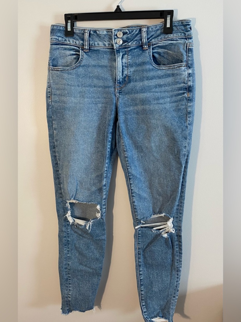 American Eagle Outfitters Women's Skinny Distressed Light Blue Jeans